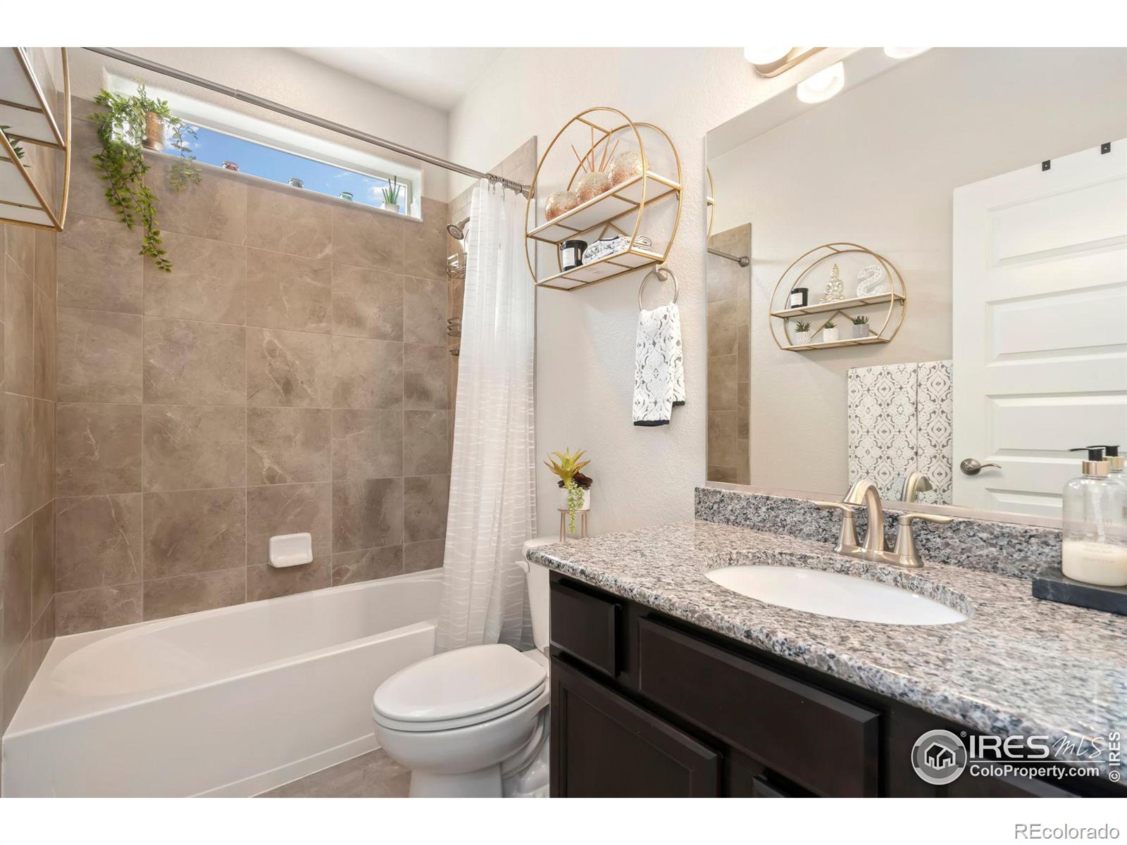 MLS Image #13 for 5288  chantry drive,windsor, Colorado