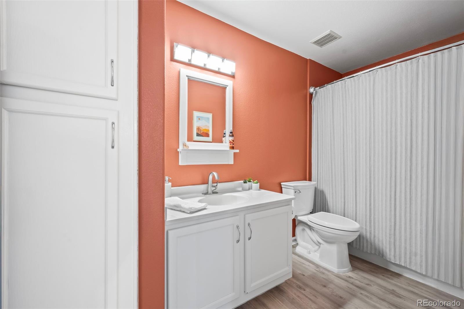 MLS Image #11 for 8435  pebble creek way,highlands ranch, Colorado