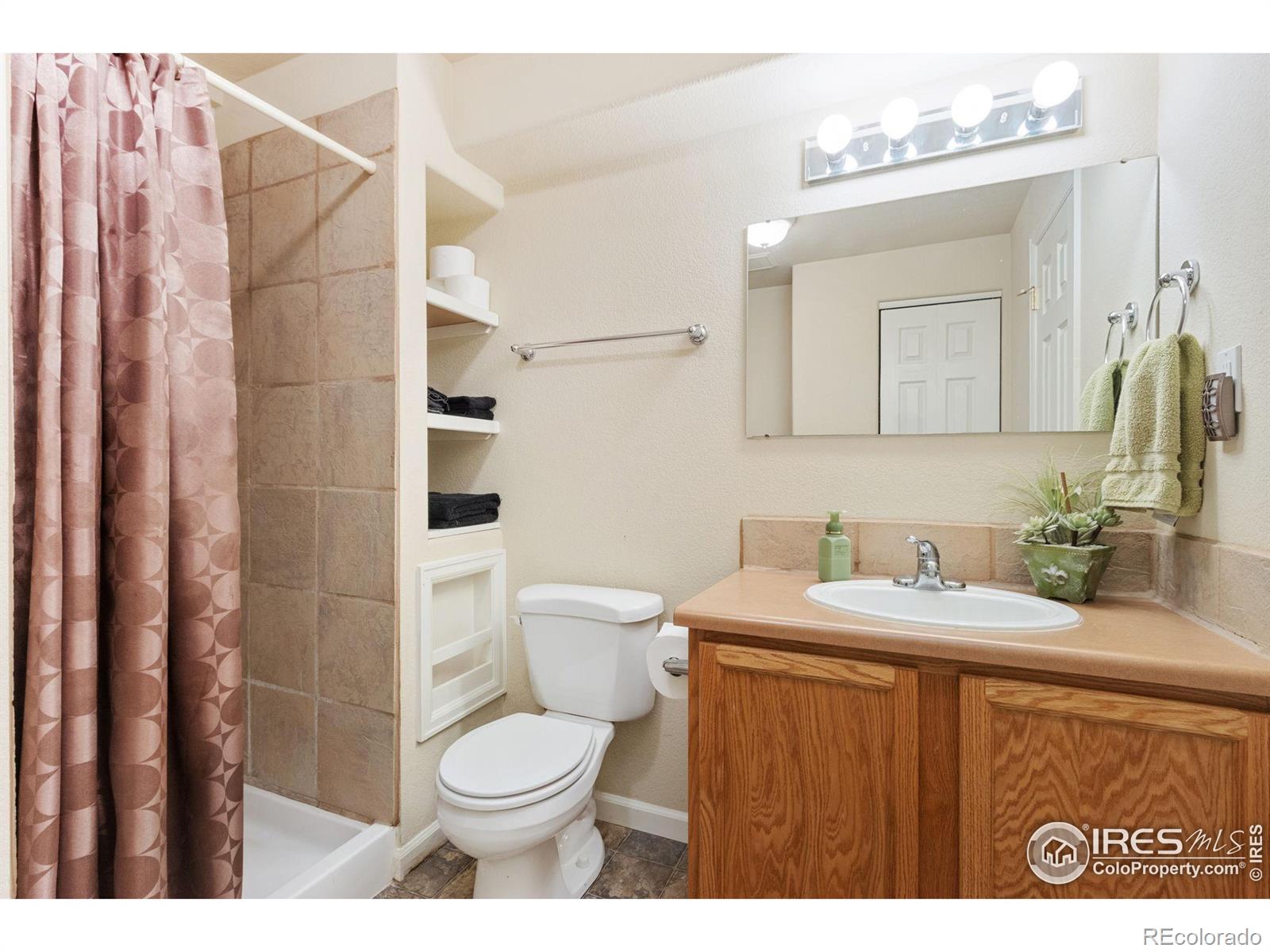 MLS Image #24 for 128  rock bridge court,windsor, Colorado