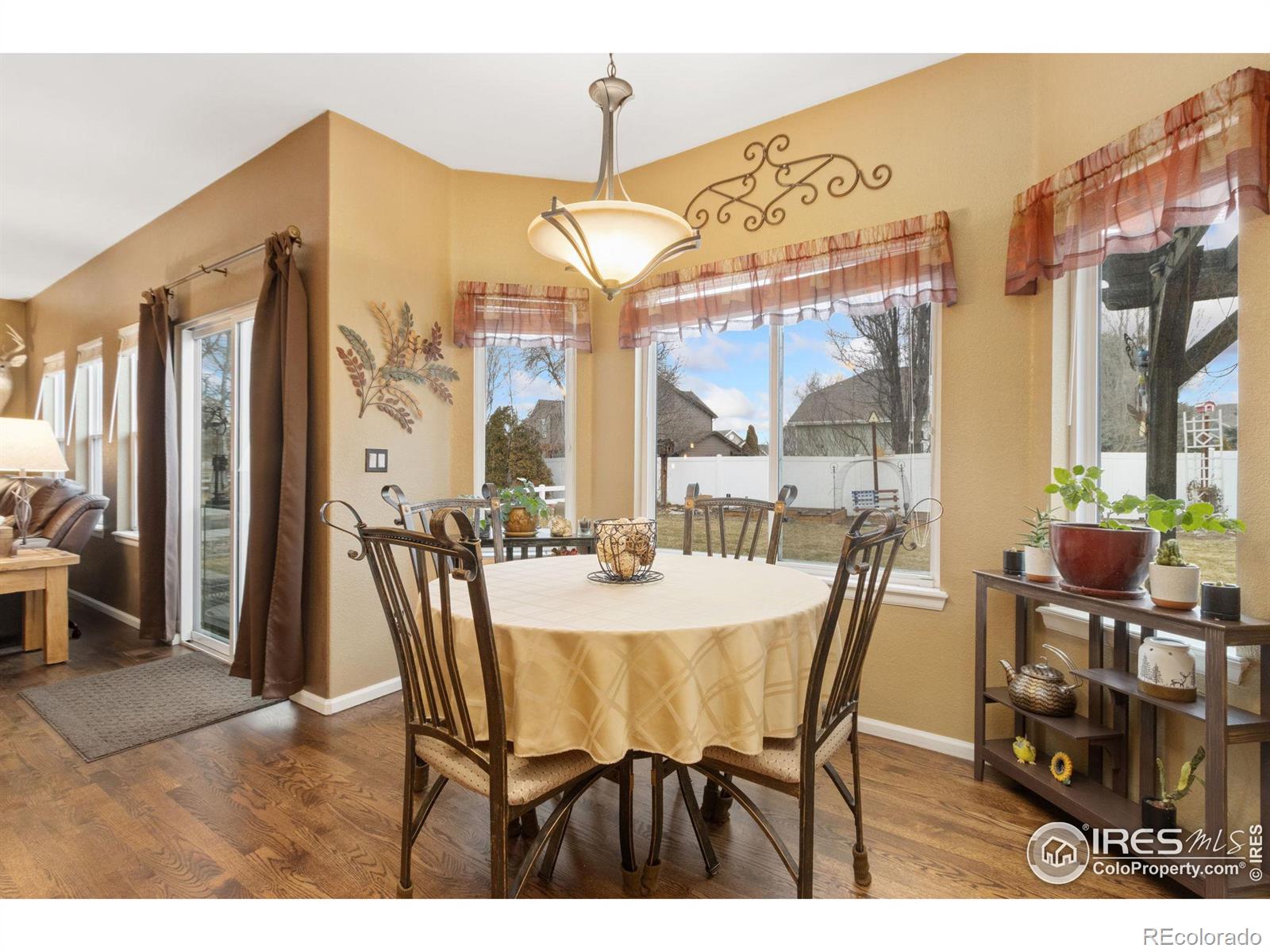 MLS Image #8 for 128  rock bridge court,windsor, Colorado