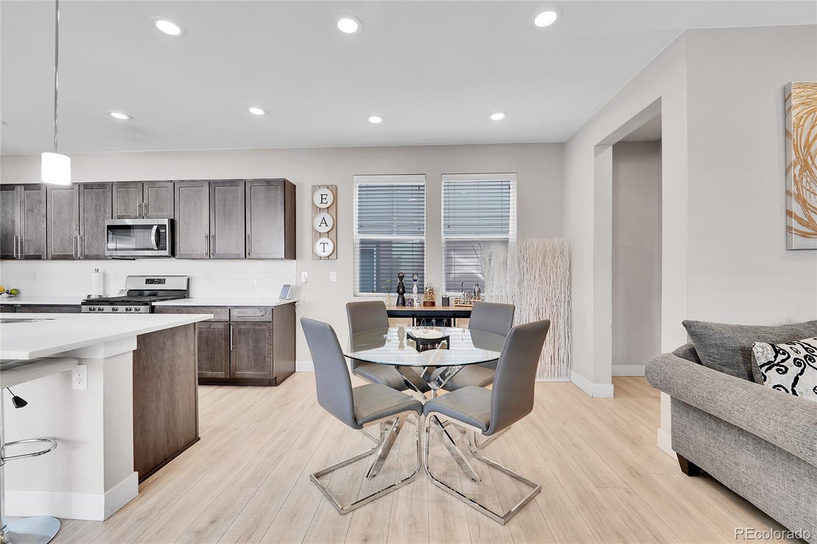 MLS Image #10 for 4781 n kittredge street,denver, Colorado