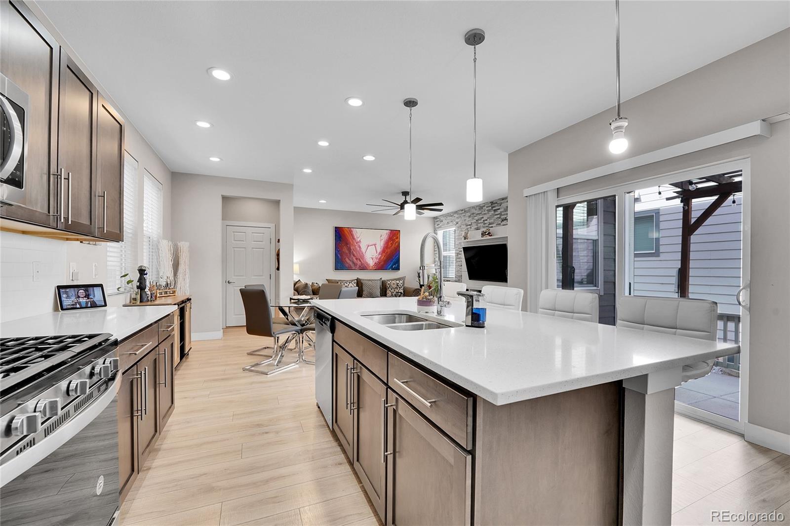 MLS Image #14 for 4781 n kittredge street,denver, Colorado