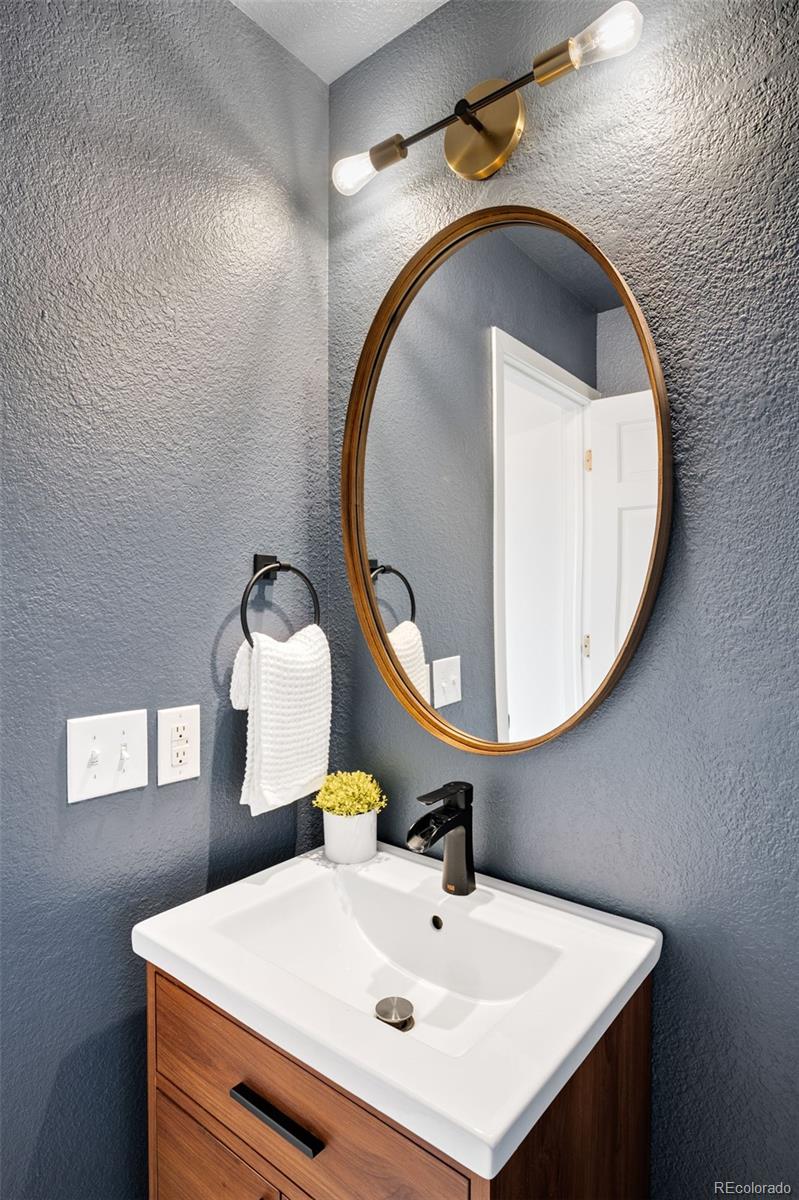 MLS Image #13 for 3249 w fairview place,denver, Colorado