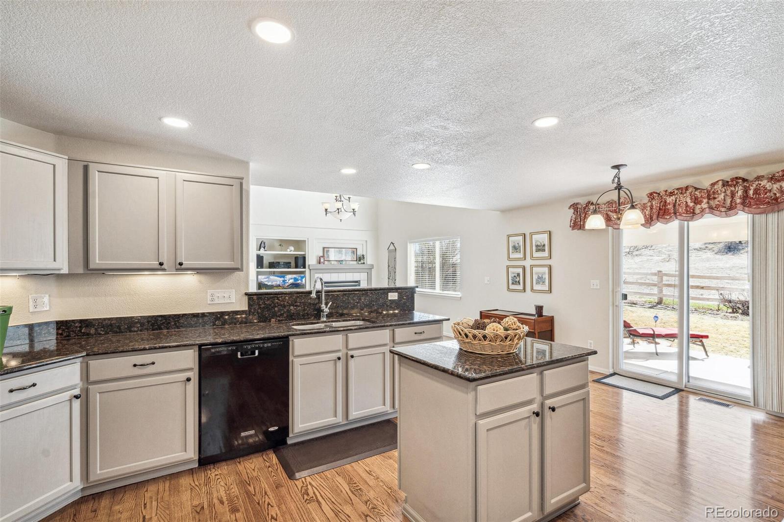 MLS Image #16 for 11274 w 54th lane,arvada, Colorado