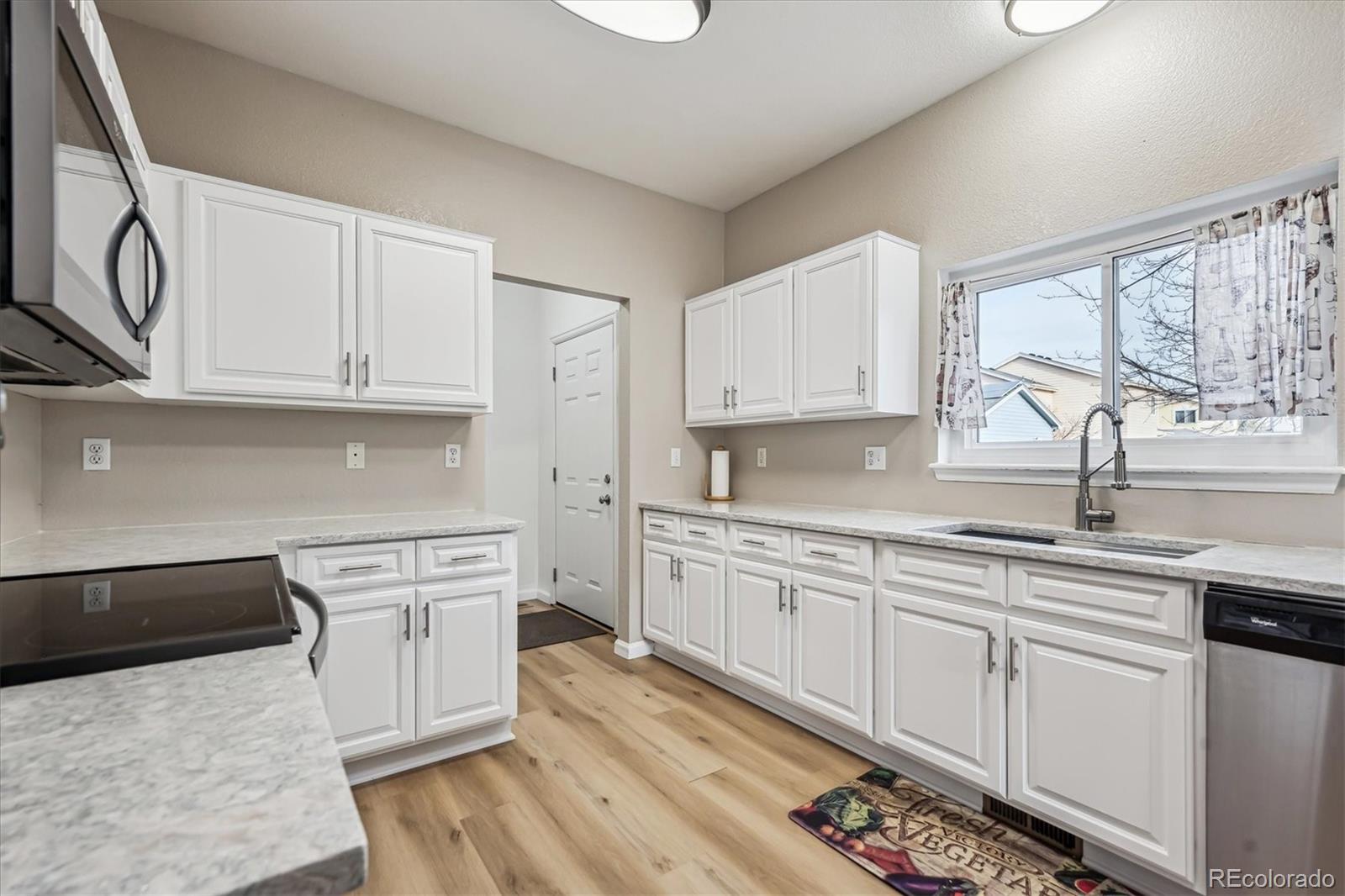 MLS Image #8 for 10121  wyandott circle,thornton, Colorado