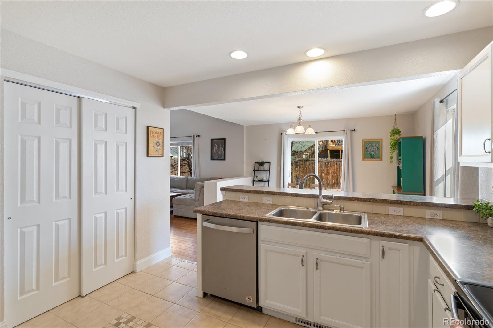 MLS Image #14 for 5493  statute drive,colorado springs, Colorado