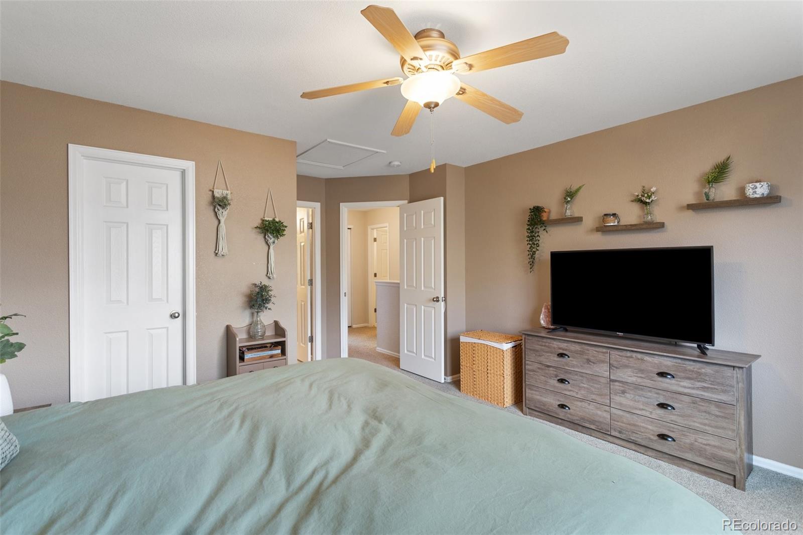 MLS Image #22 for 5493  statute drive,colorado springs, Colorado