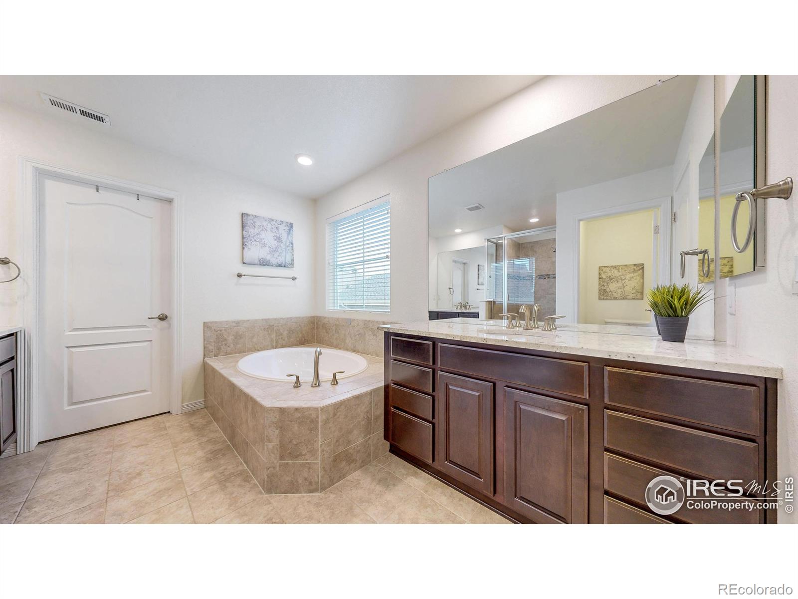 MLS Image #15 for 18740 w 85th drive,arvada, Colorado
