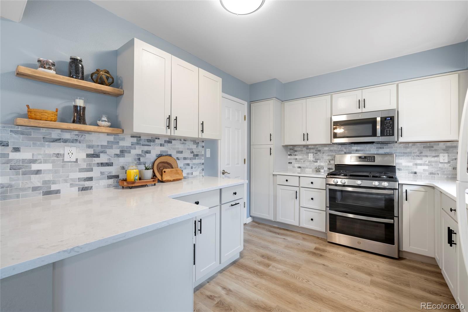 MLS Image #12 for 7272 e appleton circle,centennial, Colorado