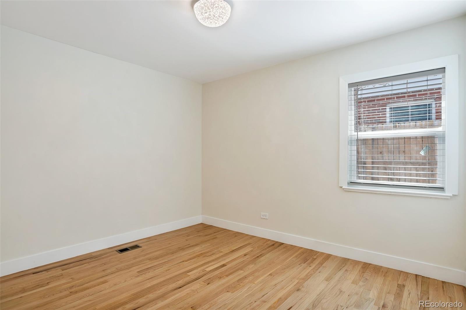 MLS Image #10 for 1130 s harrison street,denver, Colorado