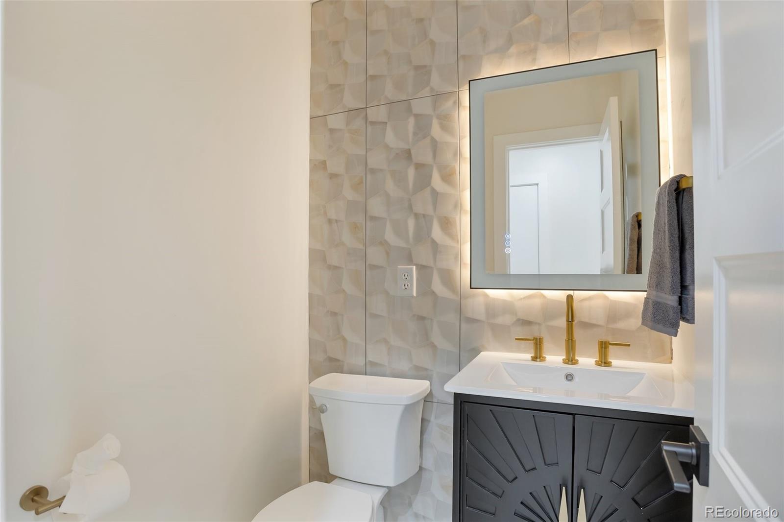 MLS Image #12 for 1130 s harrison street,denver, Colorado