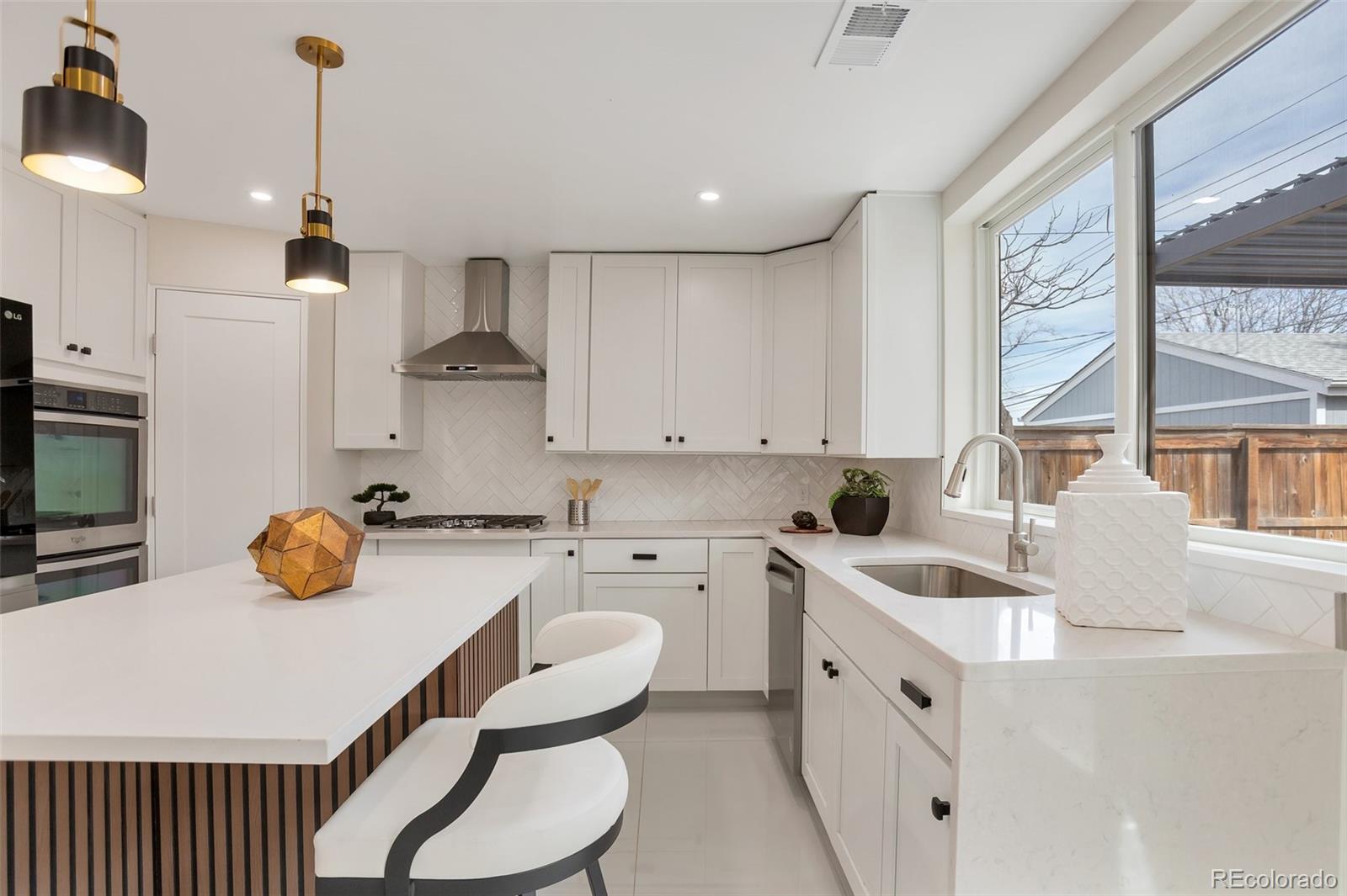 MLS Image #15 for 1130 s harrison street,denver, Colorado