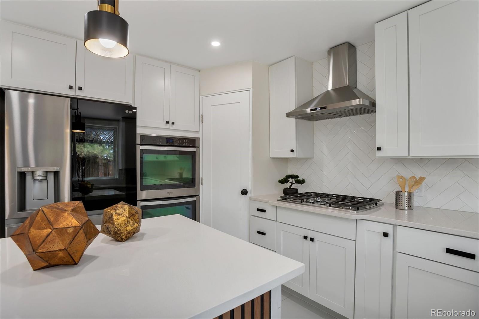 MLS Image #16 for 1130 s harrison street,denver, Colorado