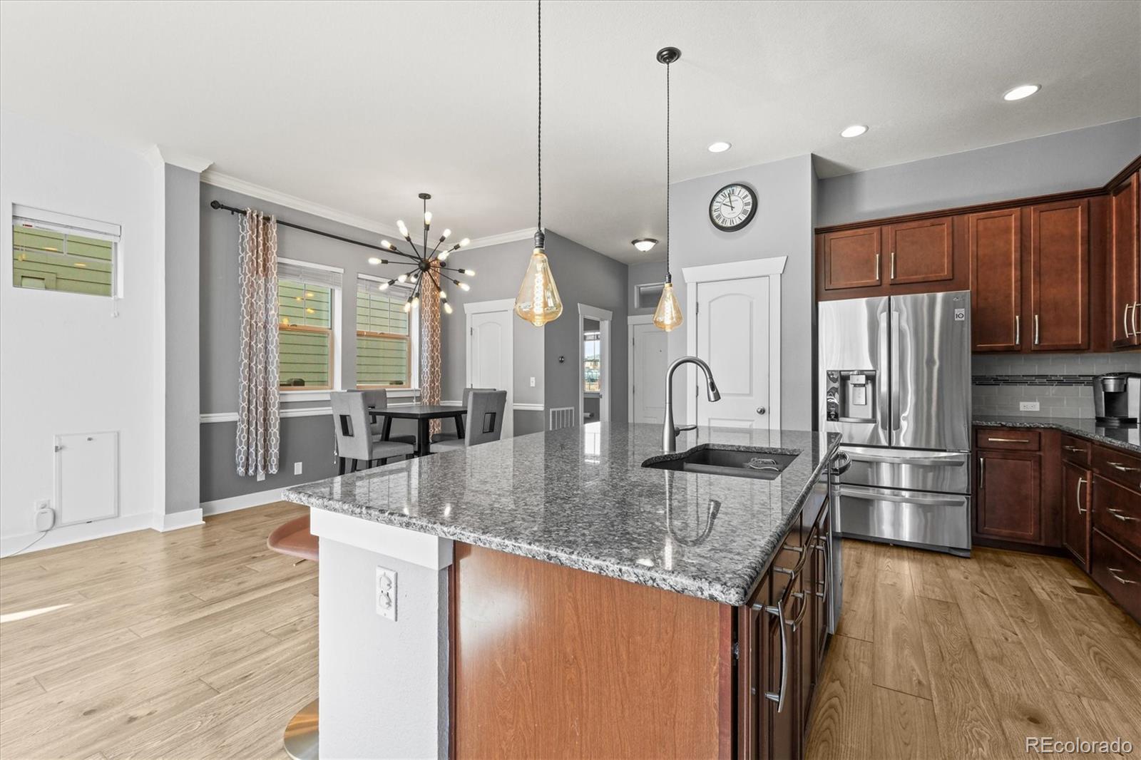 MLS Image #10 for 5074  yosemite court,denver, Colorado