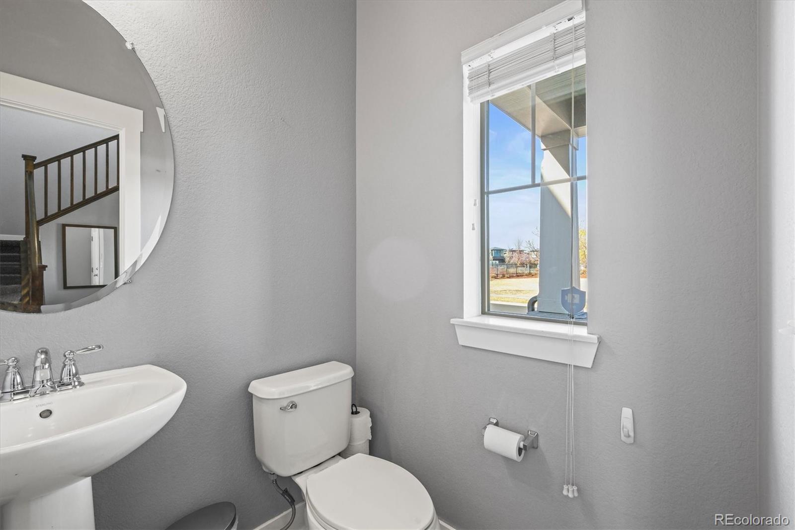 MLS Image #12 for 5074  yosemite court,denver, Colorado