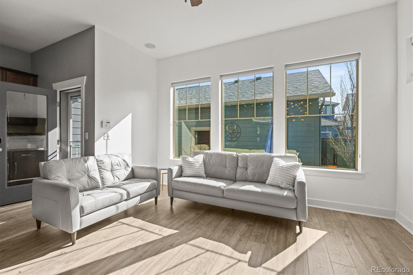 MLS Image #4 for 5074  yosemite court,denver, Colorado