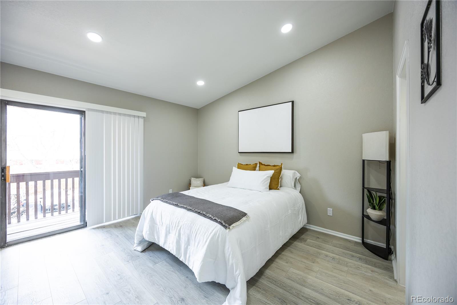 MLS Image #11 for 1075 s garrison street 201,lakewood, Colorado