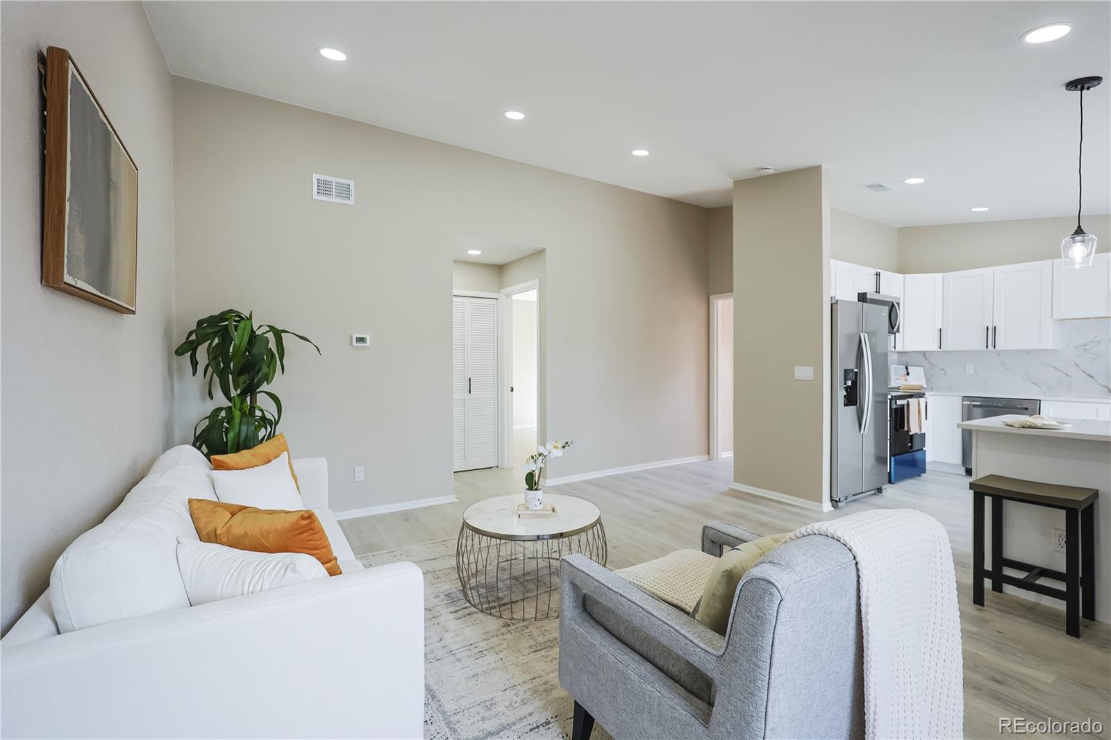 MLS Image #6 for 1075 s garrison street 201,lakewood, Colorado