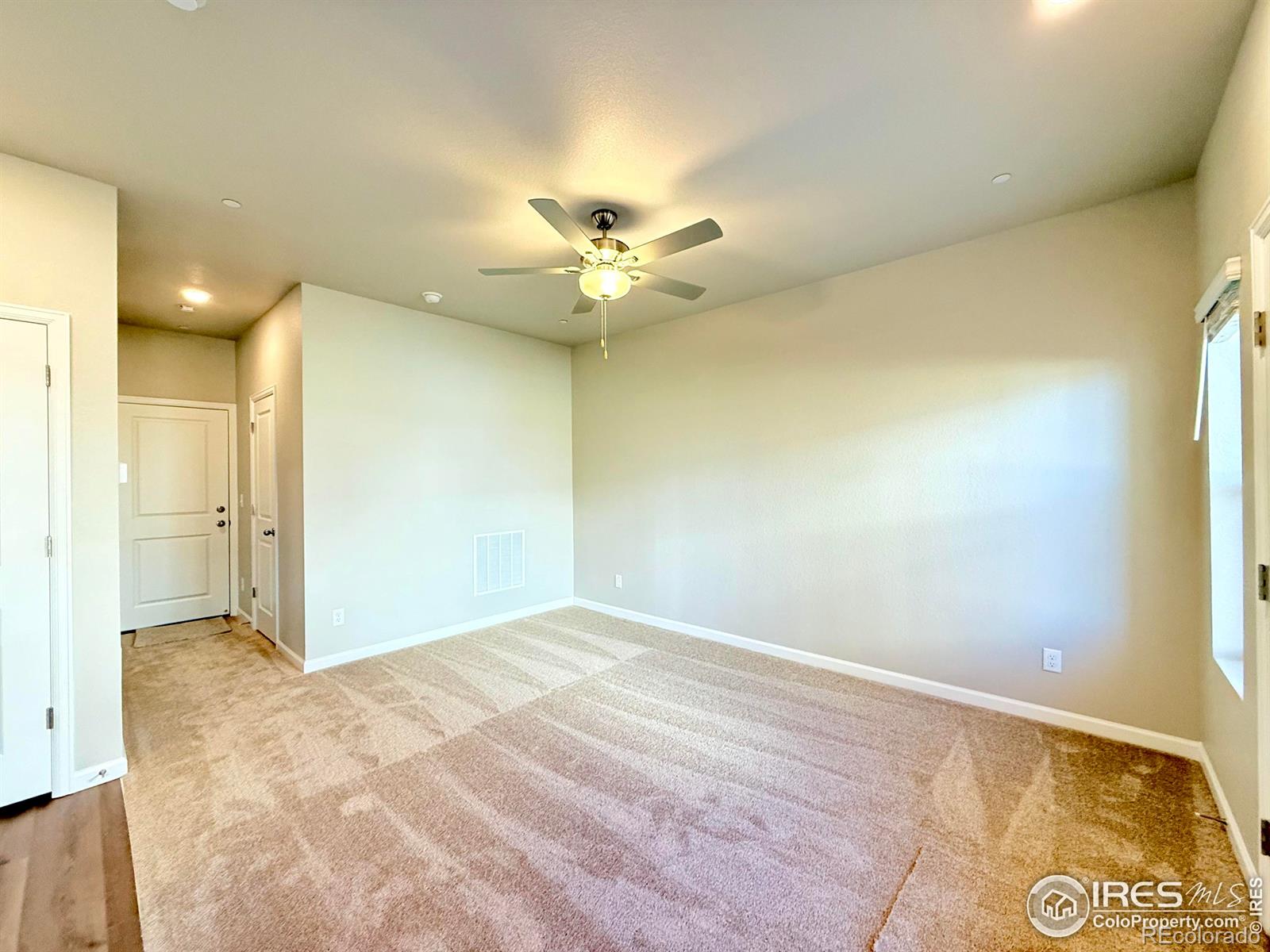 MLS Image #5 for 161  robin road,johnstown, Colorado