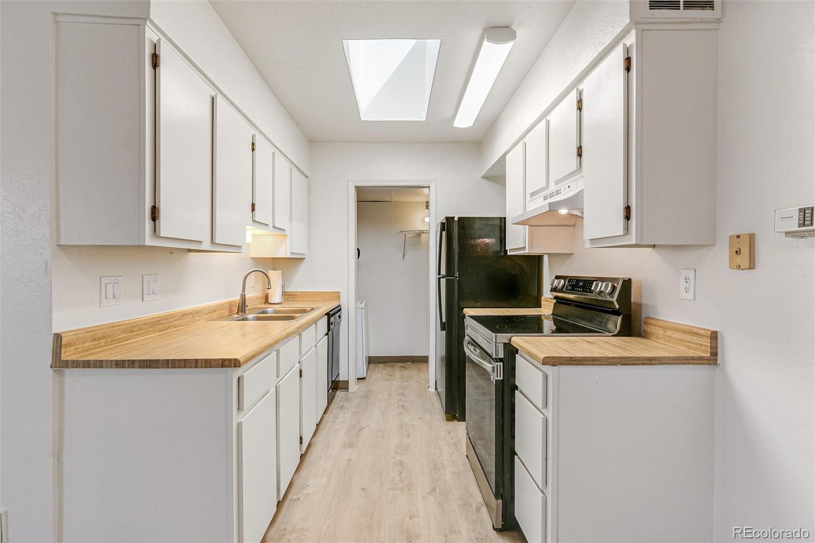 MLS Image #11 for 1820  newland court,lakewood, Colorado