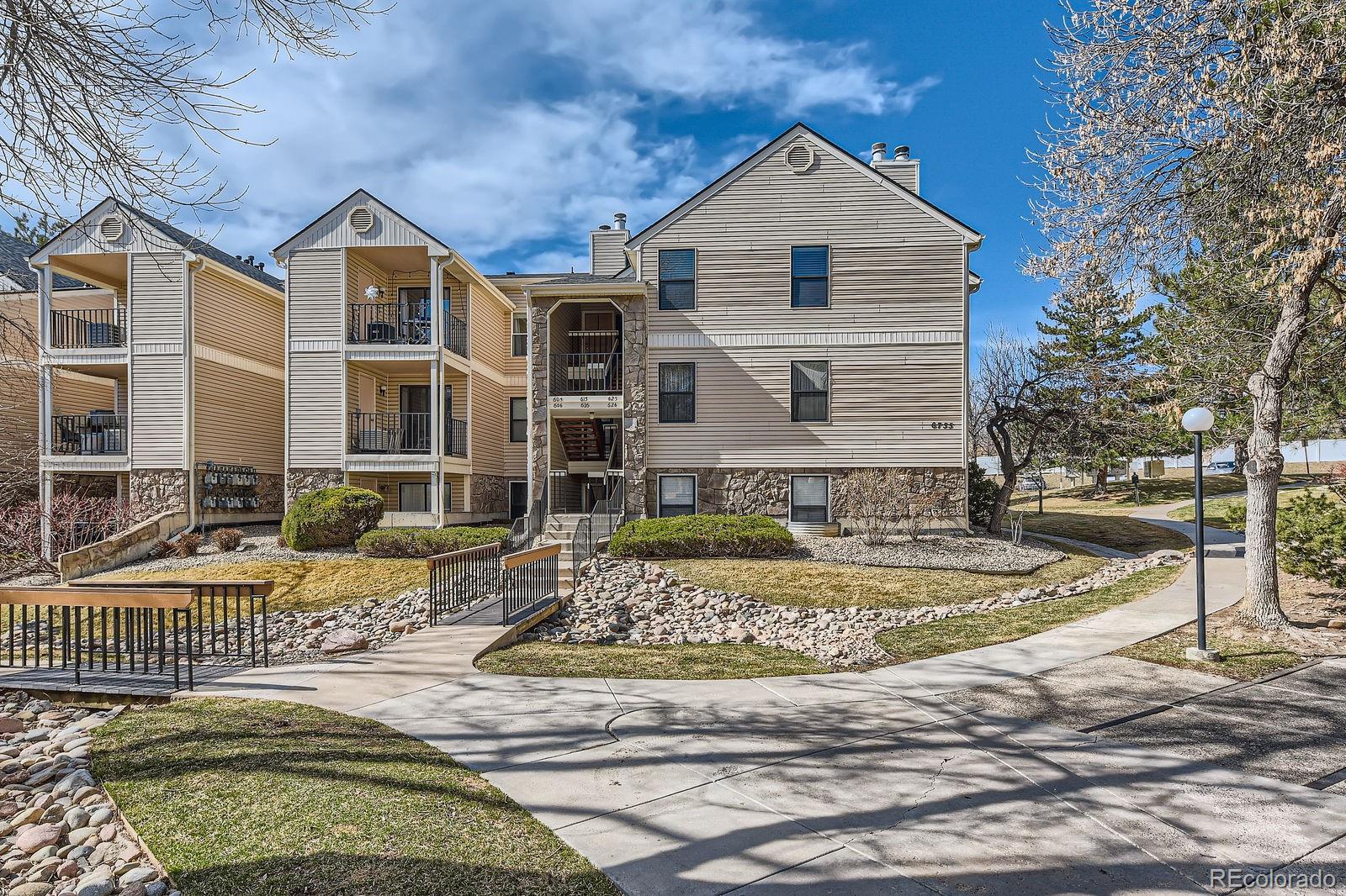 MLS Image #12 for 6755 s field street,littleton, Colorado
