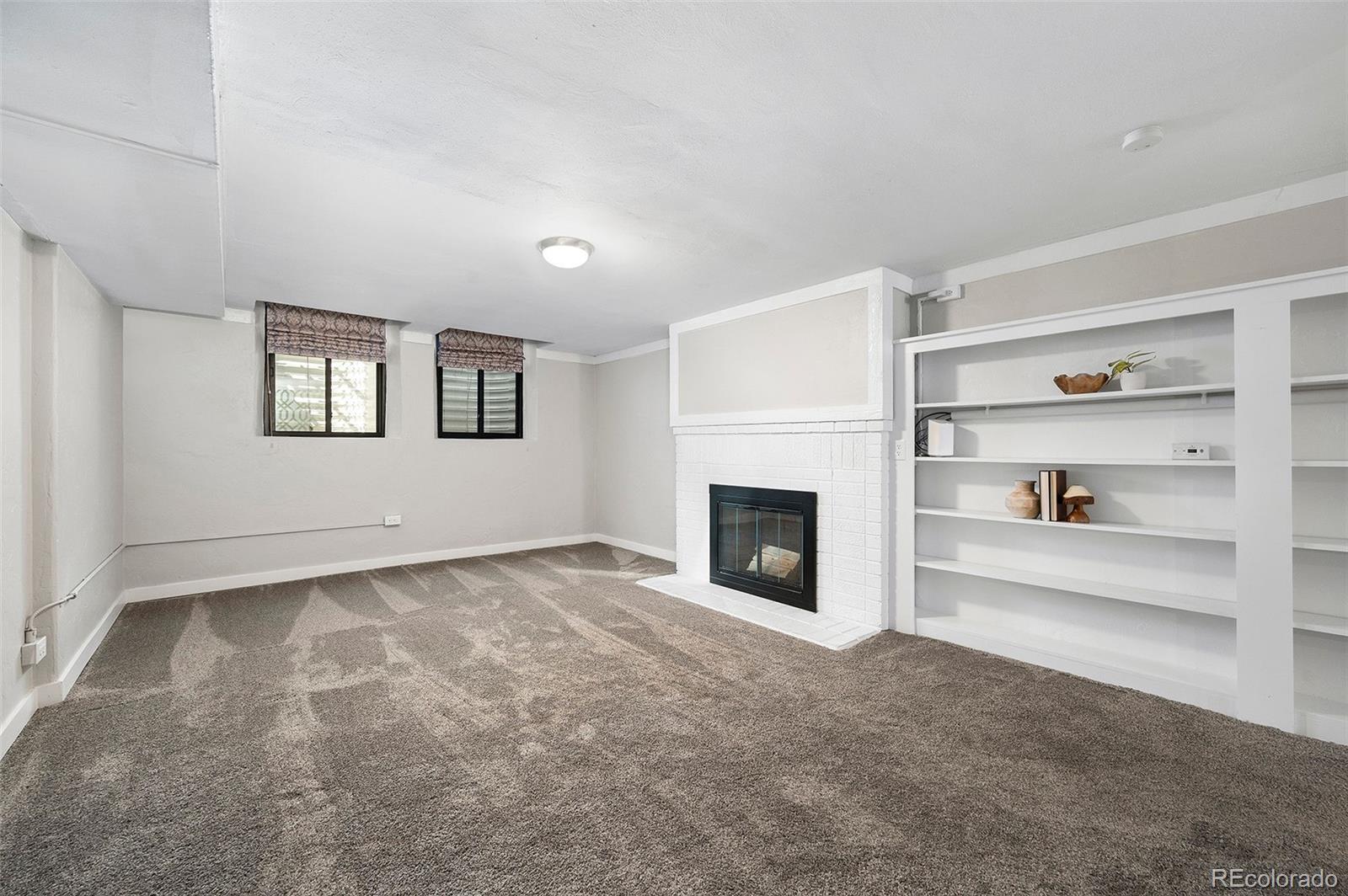 MLS Image #23 for 2550 n glencoe street,denver, Colorado