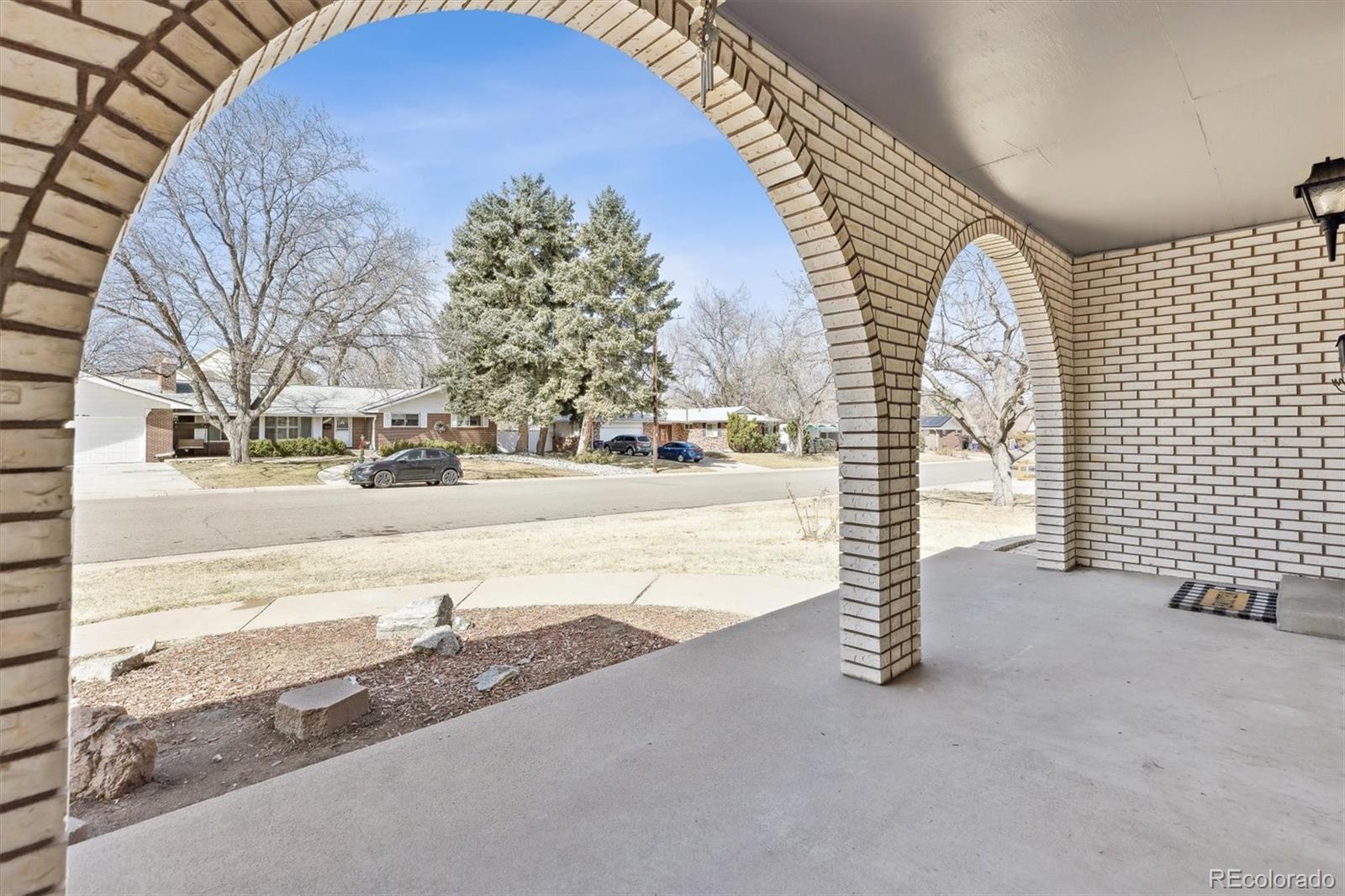MLS Image #3 for 2172 s harlan street,denver, Colorado