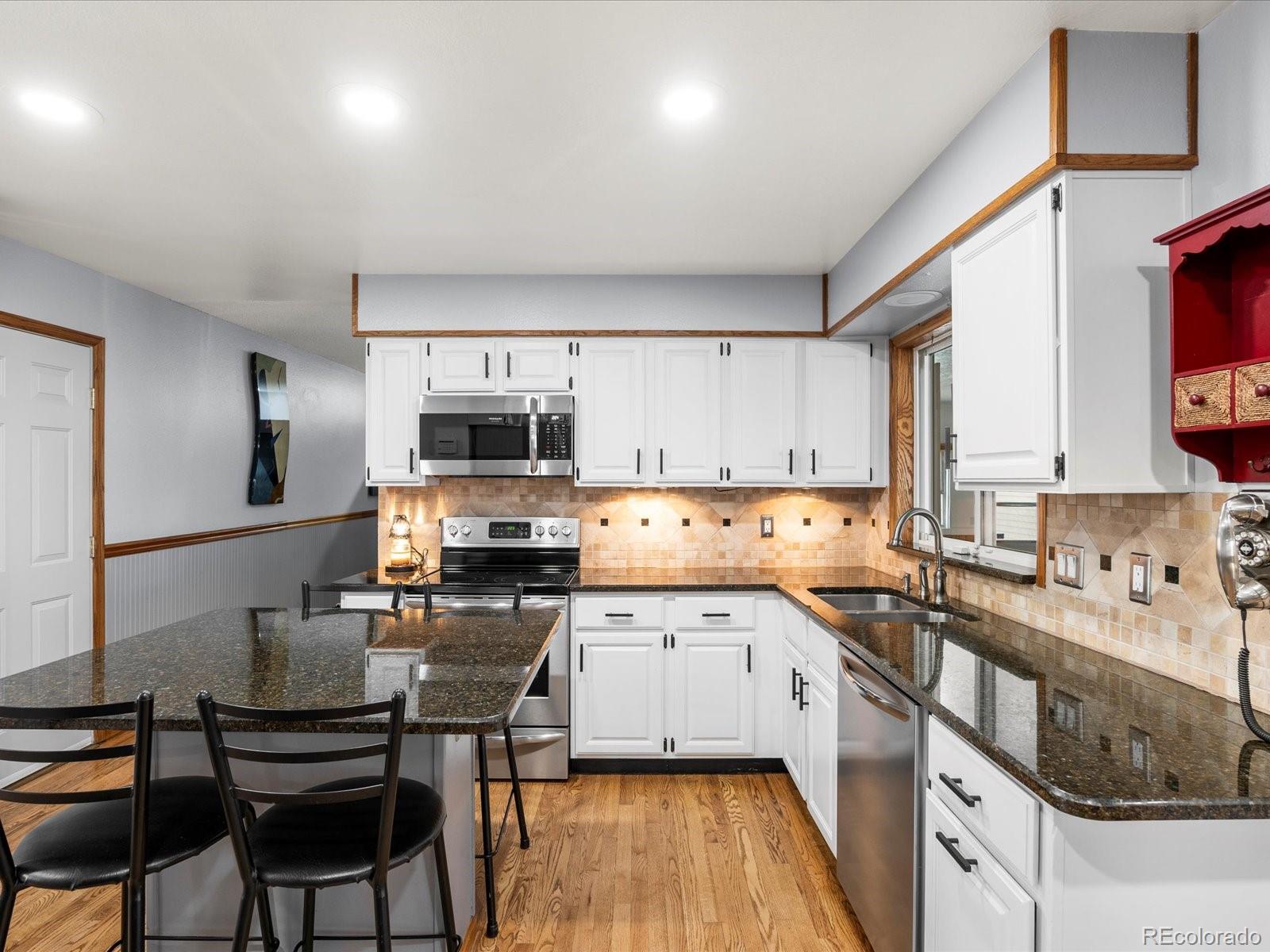 MLS Image #6 for 4391 s tabor court,morrison, Colorado