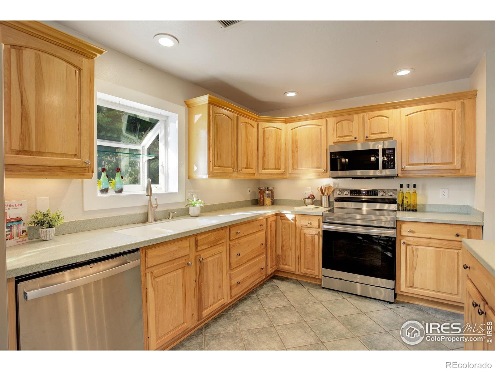 MLS Image #7 for 2823  mountain view avenue,longmont, Colorado