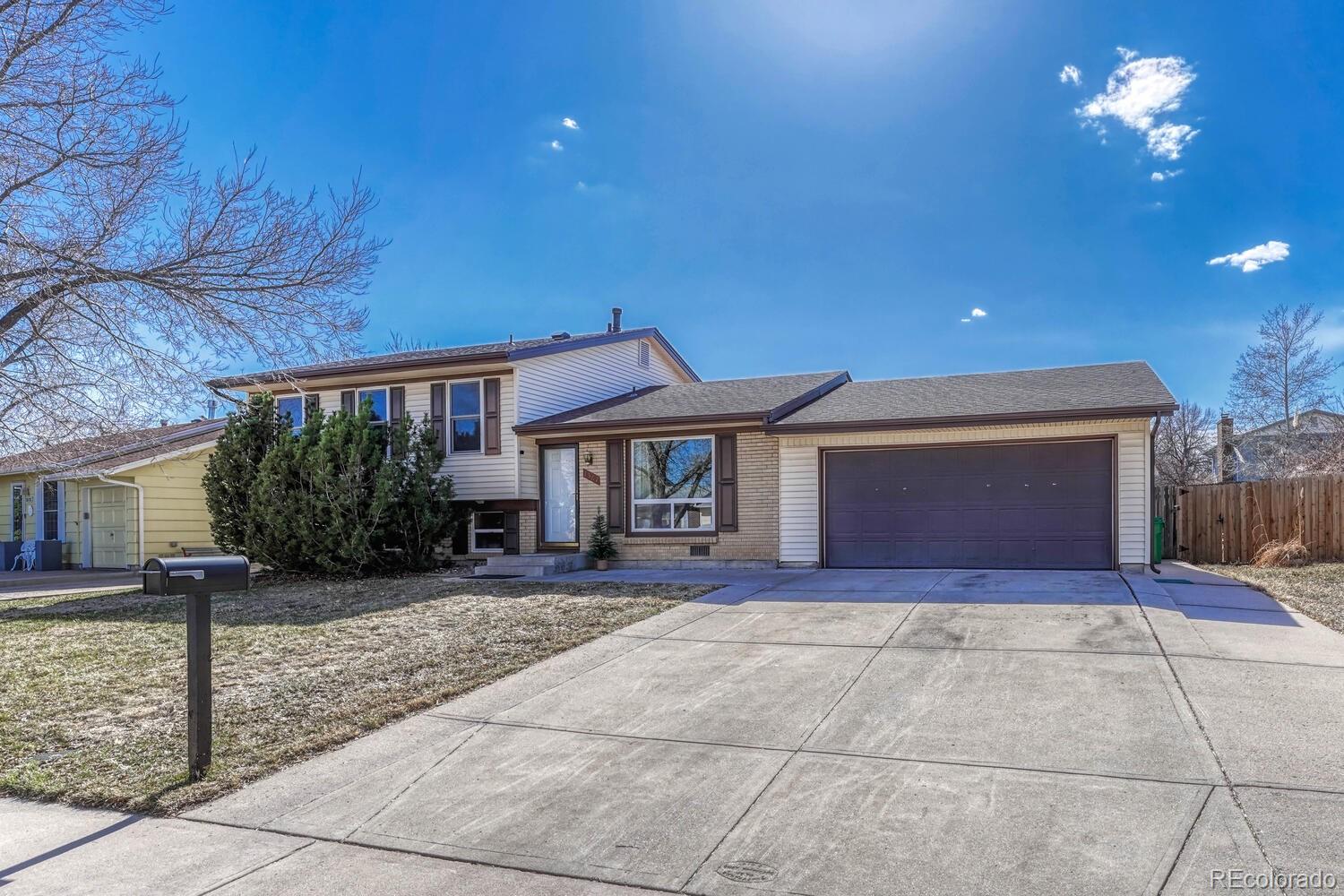 MLS Image #2 for 1567 s sedalia street,aurora, Colorado