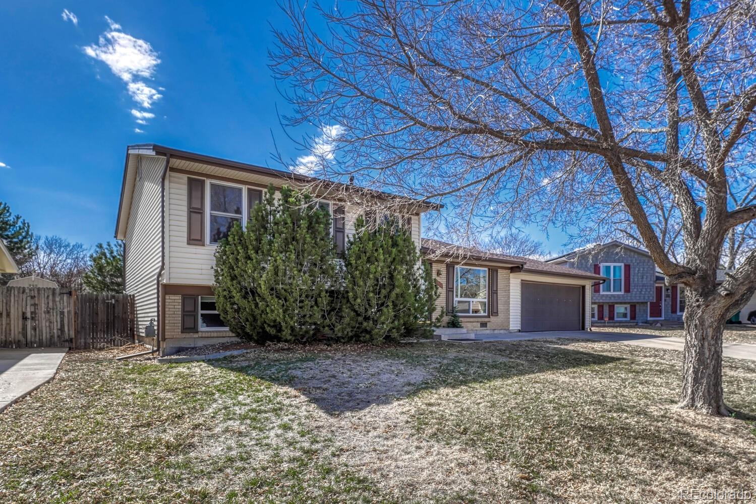 MLS Image #3 for 1567 s sedalia street,aurora, Colorado