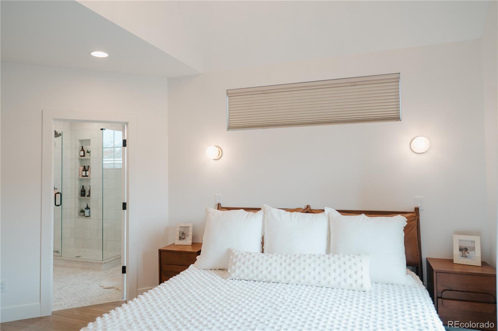 MLS Image #14 for 527  fox street,denver, Colorado