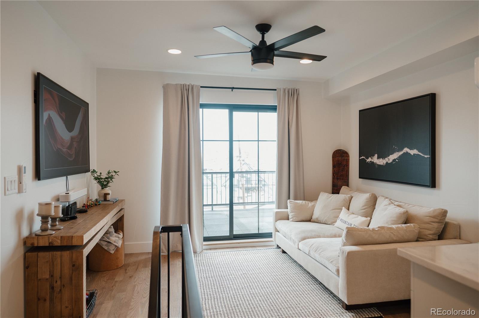 MLS Image #21 for 527  fox street,denver, Colorado