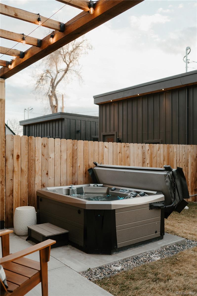 MLS Image #30 for 527  fox street,denver, Colorado