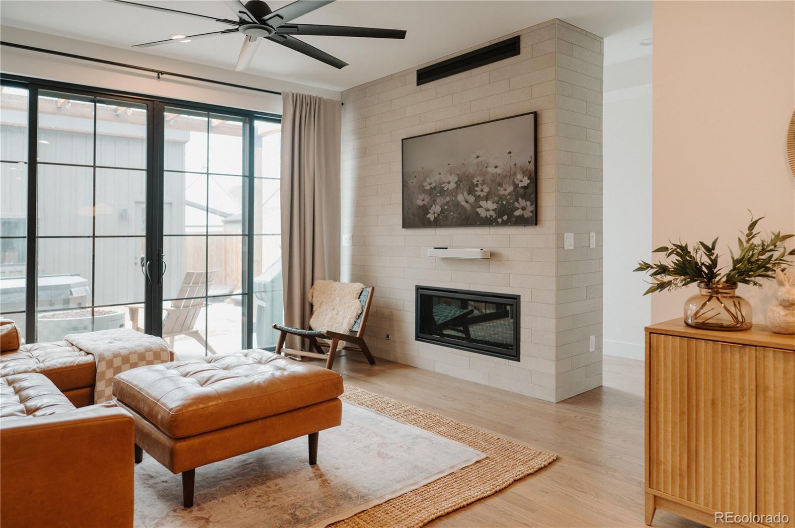 MLS Image #5 for 527  fox street,denver, Colorado