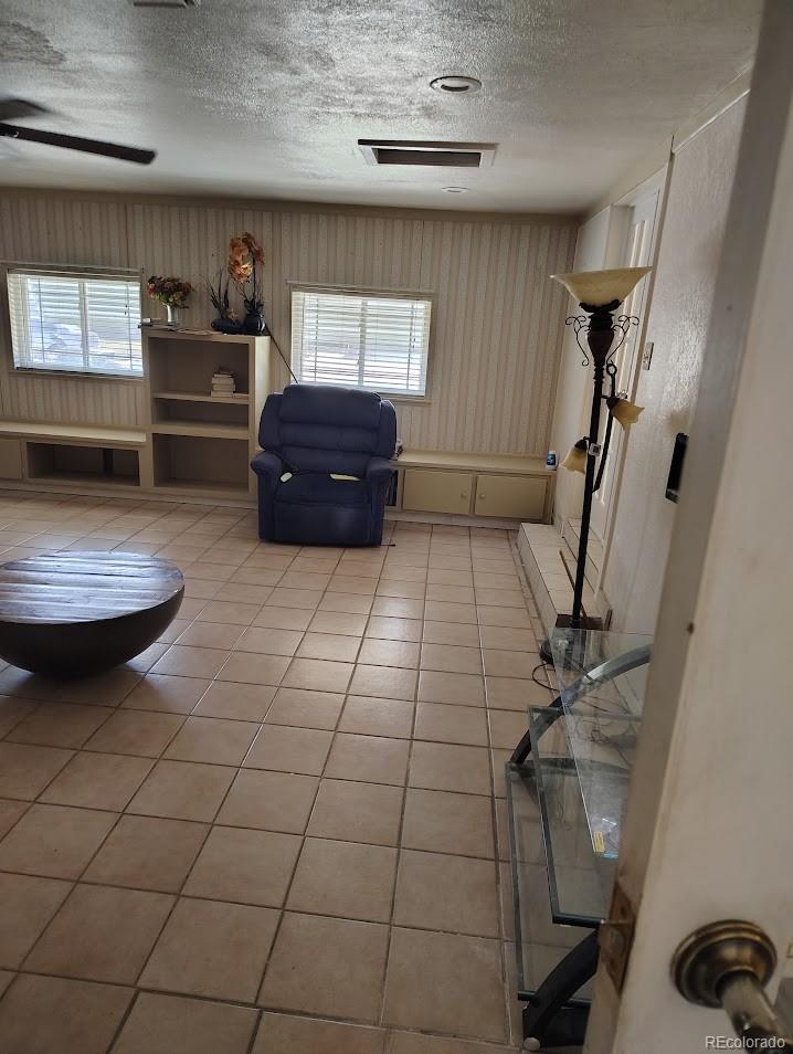 MLS Image #11 for 15003  olmsted drive,denver, Colorado