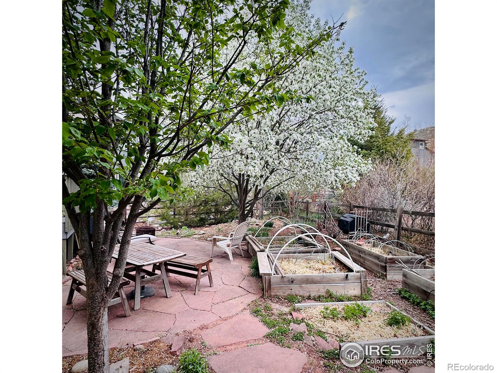 MLS Image #3 for 107  bohn court,lyons, Colorado