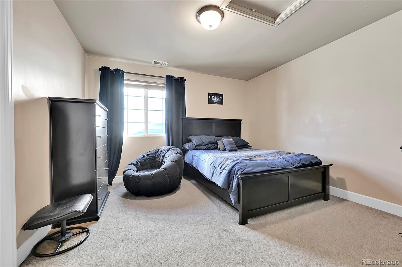 MLS Image #27 for 18101 e 44th place,denver, Colorado
