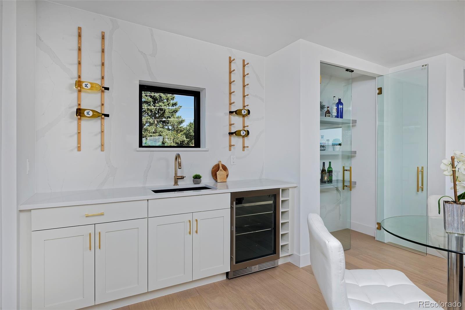 MLS Image #10 for 1374 s vine street,denver, Colorado