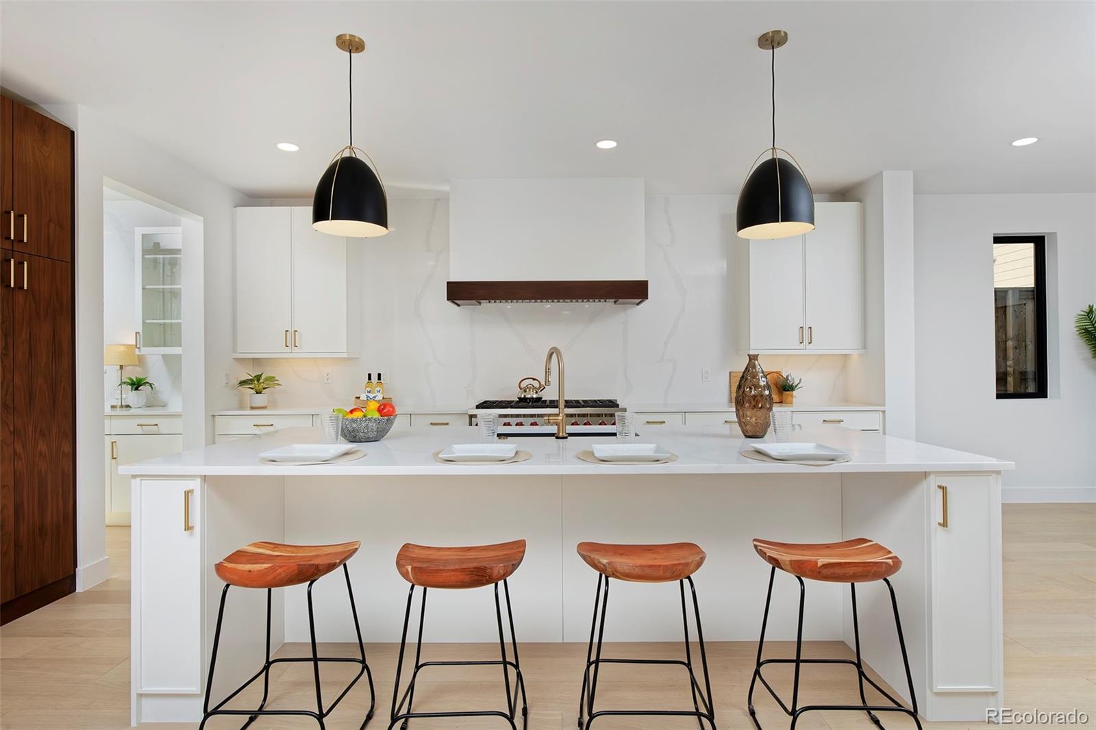 MLS Image #19 for 1374 s vine street,denver, Colorado