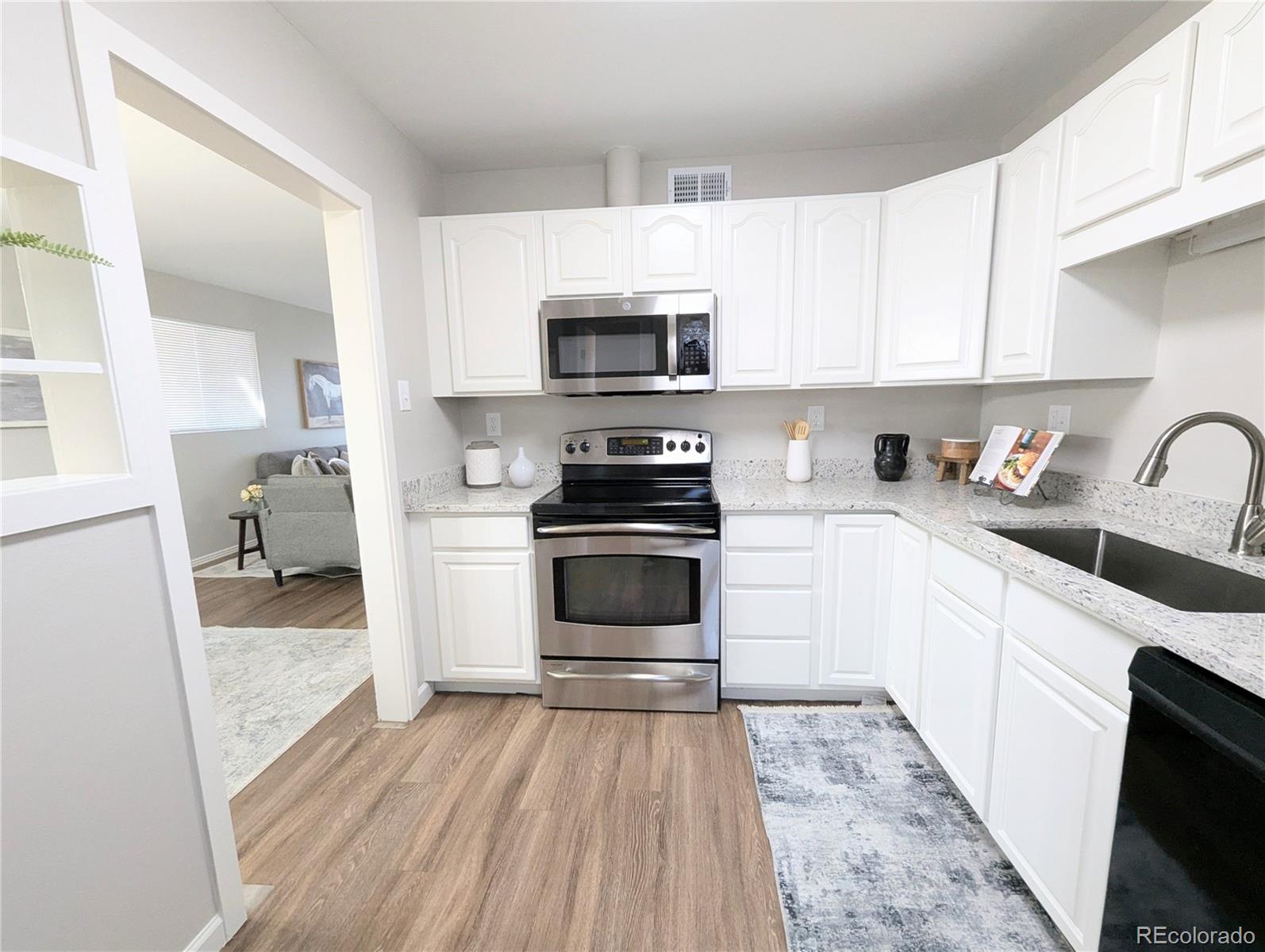 MLS Image #13 for 992  toledo street,aurora, Colorado