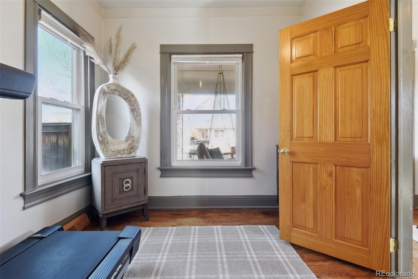 MLS Image #12 for 3907 s lincoln street,englewood, Colorado