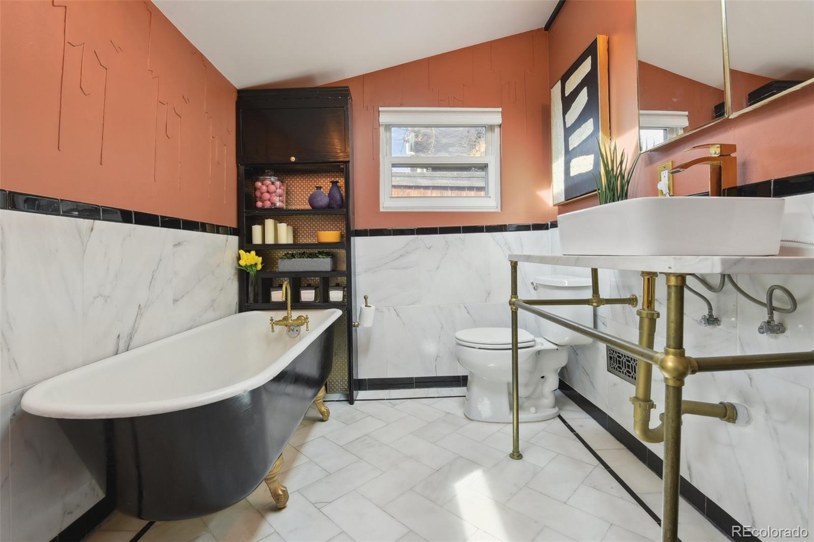 MLS Image #19 for 3907 s lincoln street,englewood, Colorado