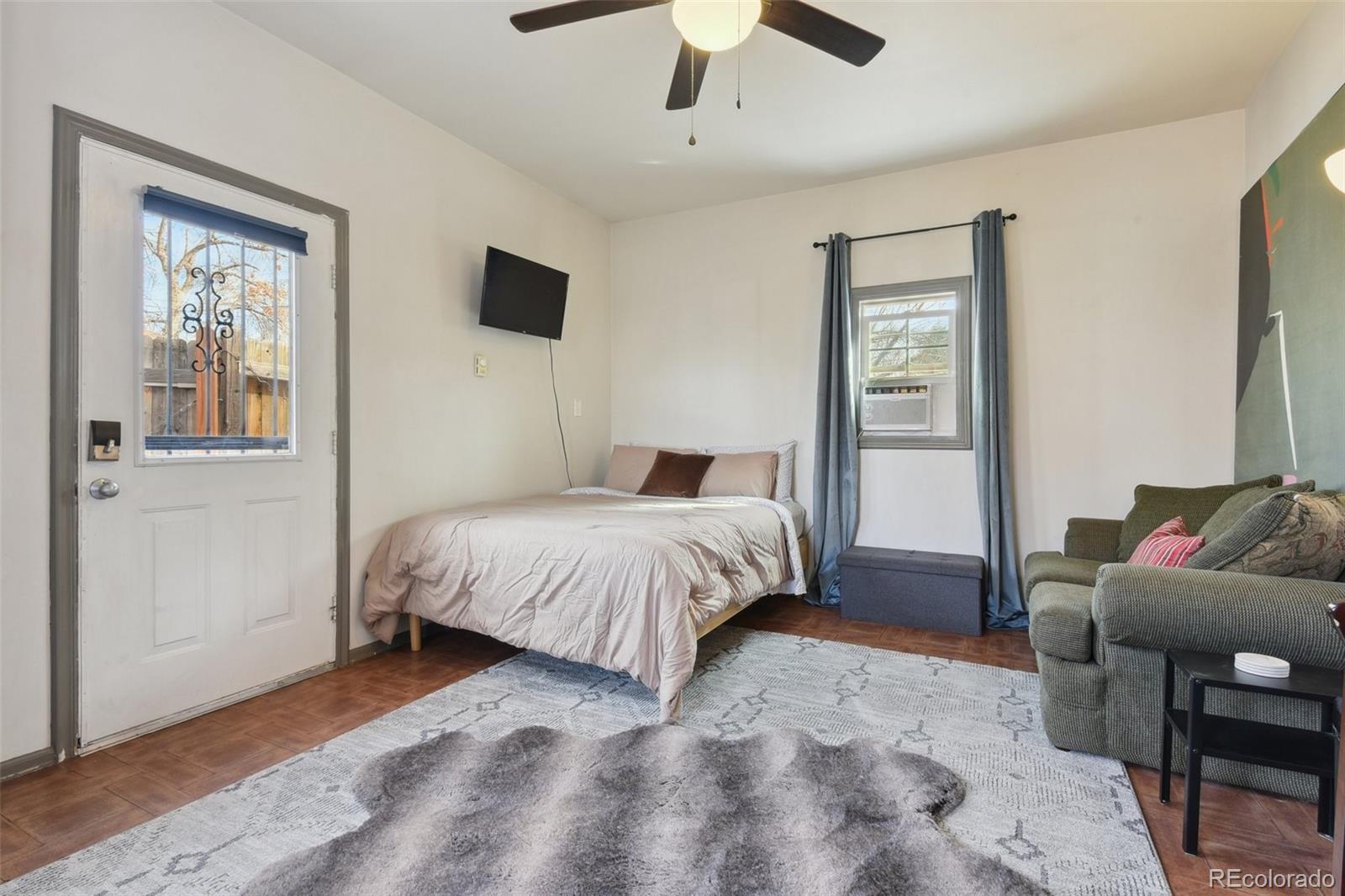 MLS Image #33 for 3907 s lincoln street,englewood, Colorado