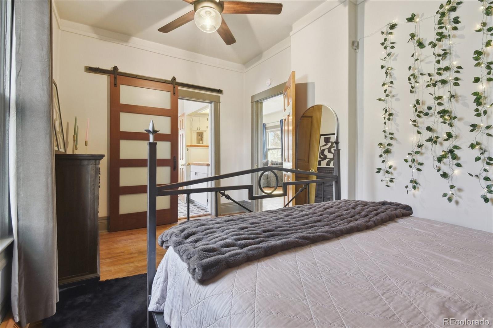MLS Image #9 for 3907 s lincoln street,englewood, Colorado