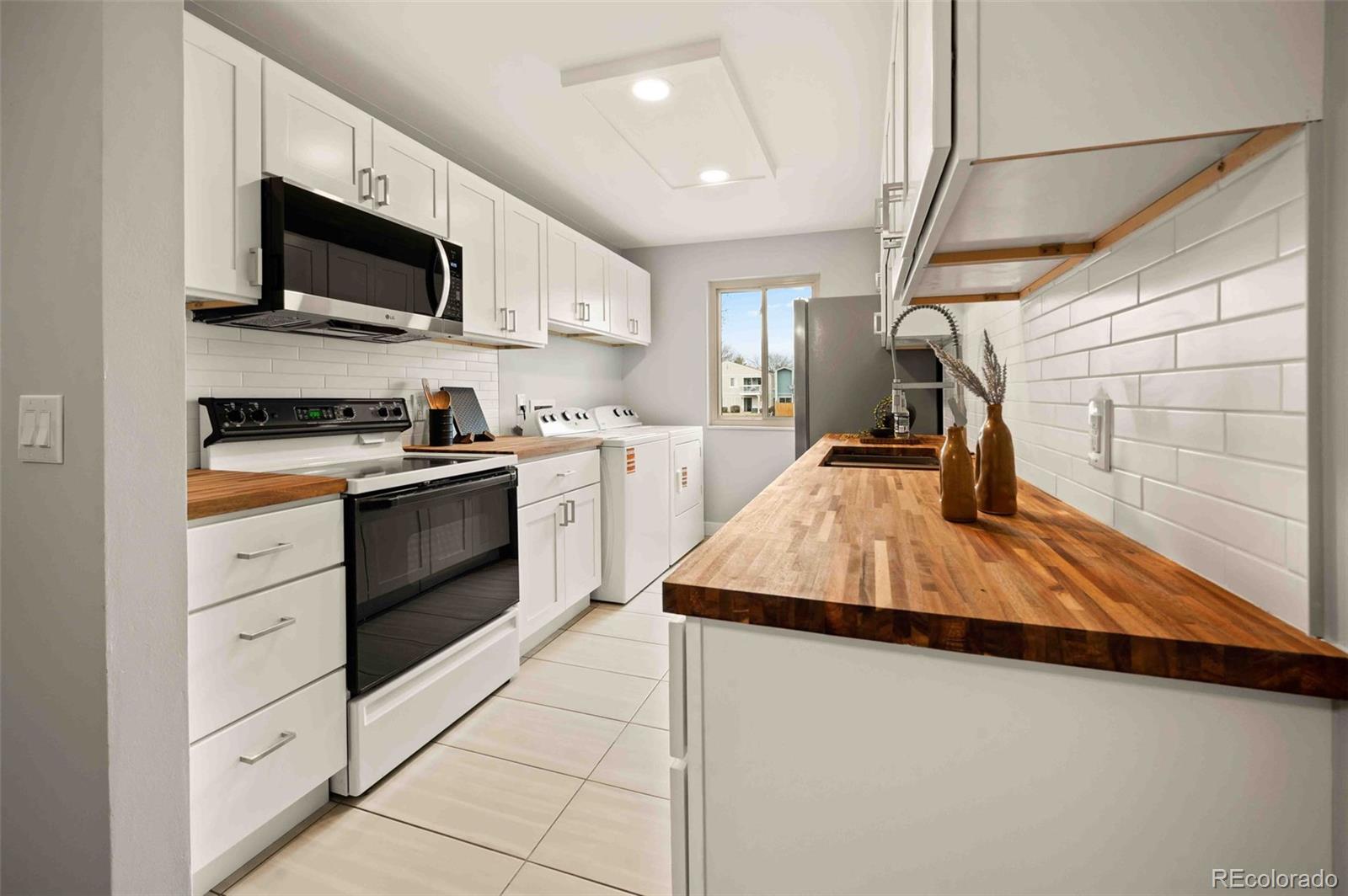 MLS Image #5 for 7946  chase circle,arvada, Colorado
