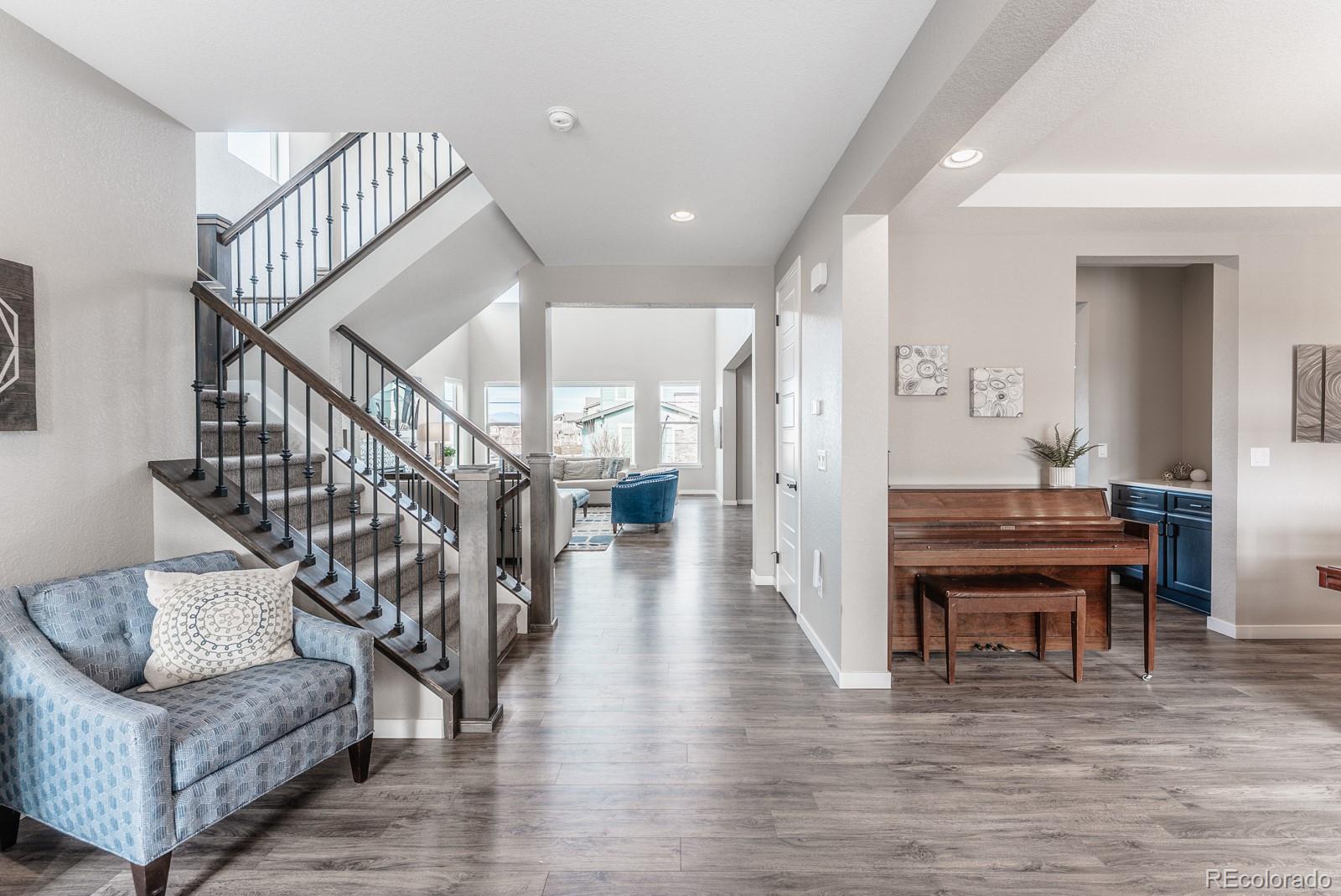 MLS Image #8 for 211  luna court,erie, Colorado