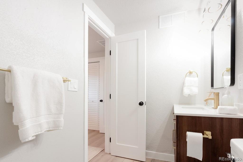 MLS Image #14 for 1024  stuart street,denver, Colorado