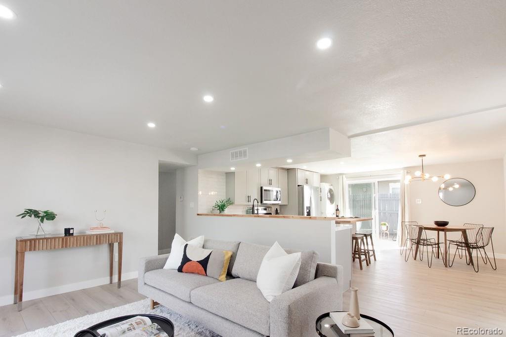 MLS Image #5 for 1024  stuart street,denver, Colorado