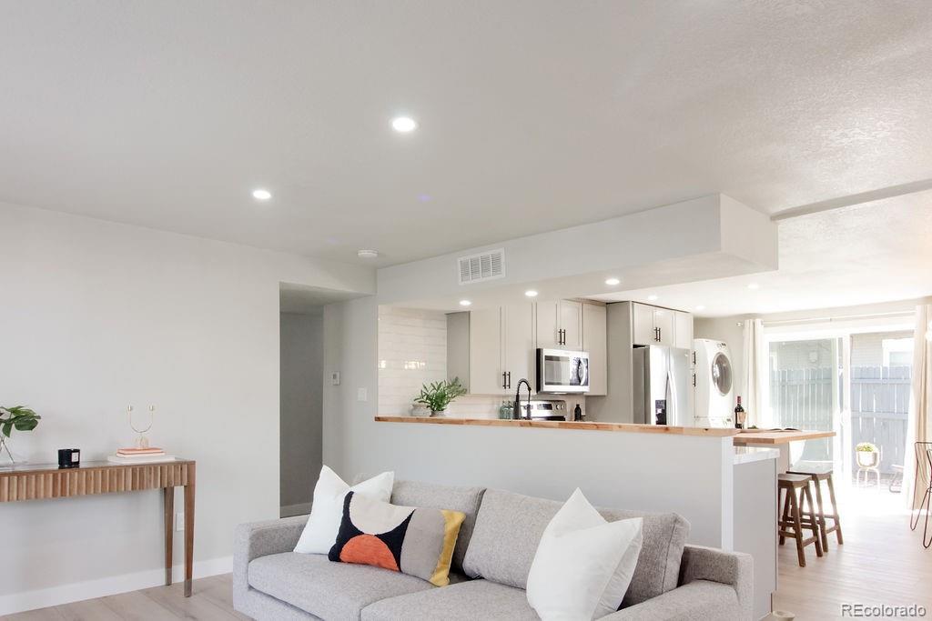 MLS Image #6 for 1024  stuart street,denver, Colorado